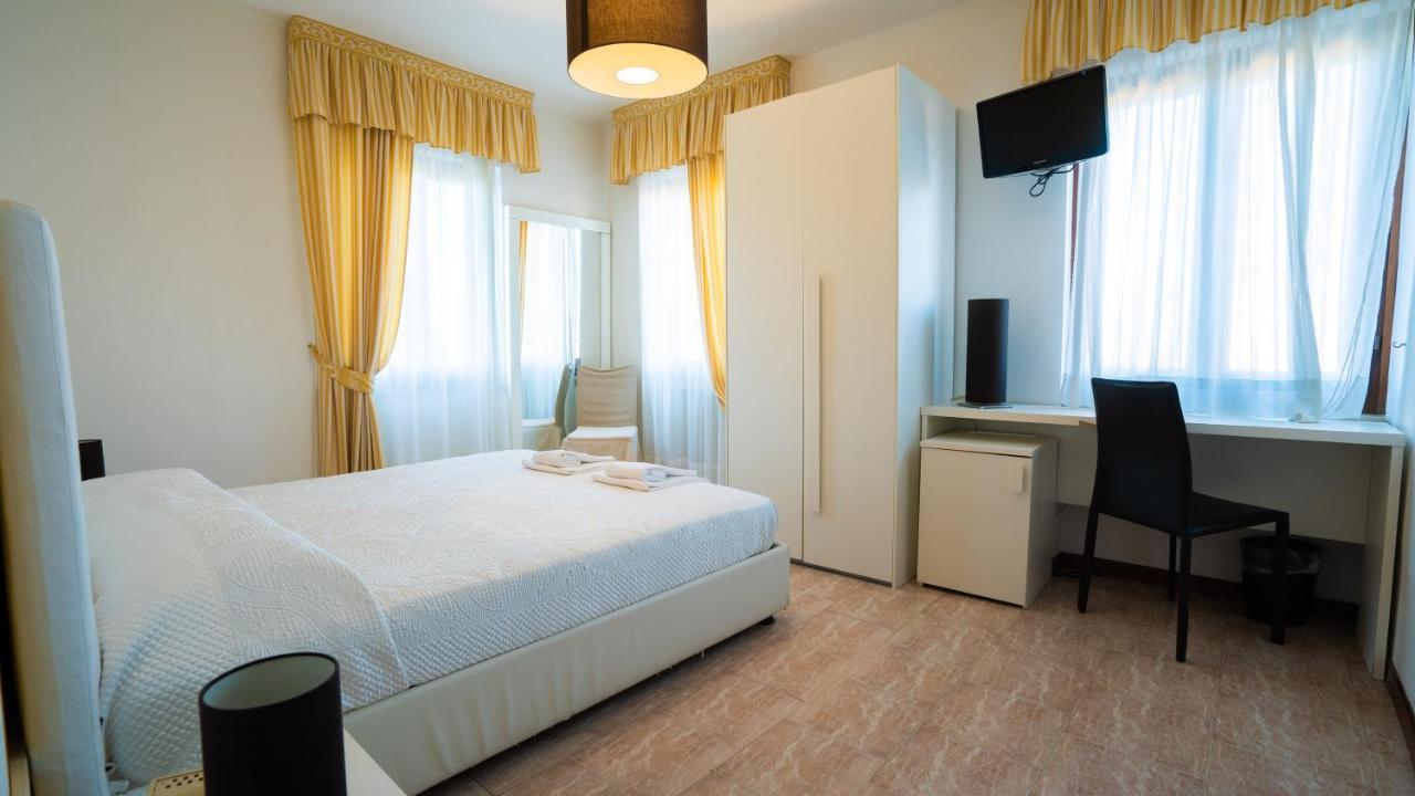 Hotel Sirena 3*